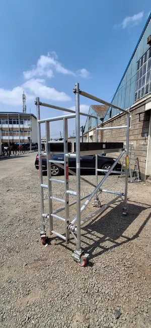Aluminium Scaffolding Ladder – Mobile Aluminium Access Tower