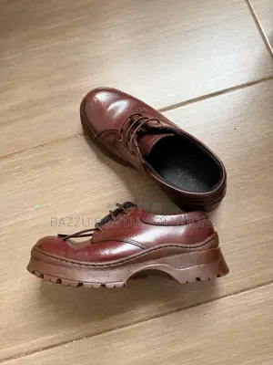Original Bata Toughees School Shoes (No. 5 / 38) – Excellent Condition