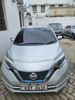 Nissan Note 2018 Silver