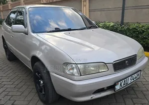 Toyota Corolla 2000 Beige