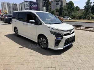 Toyota Voxy 2019 White