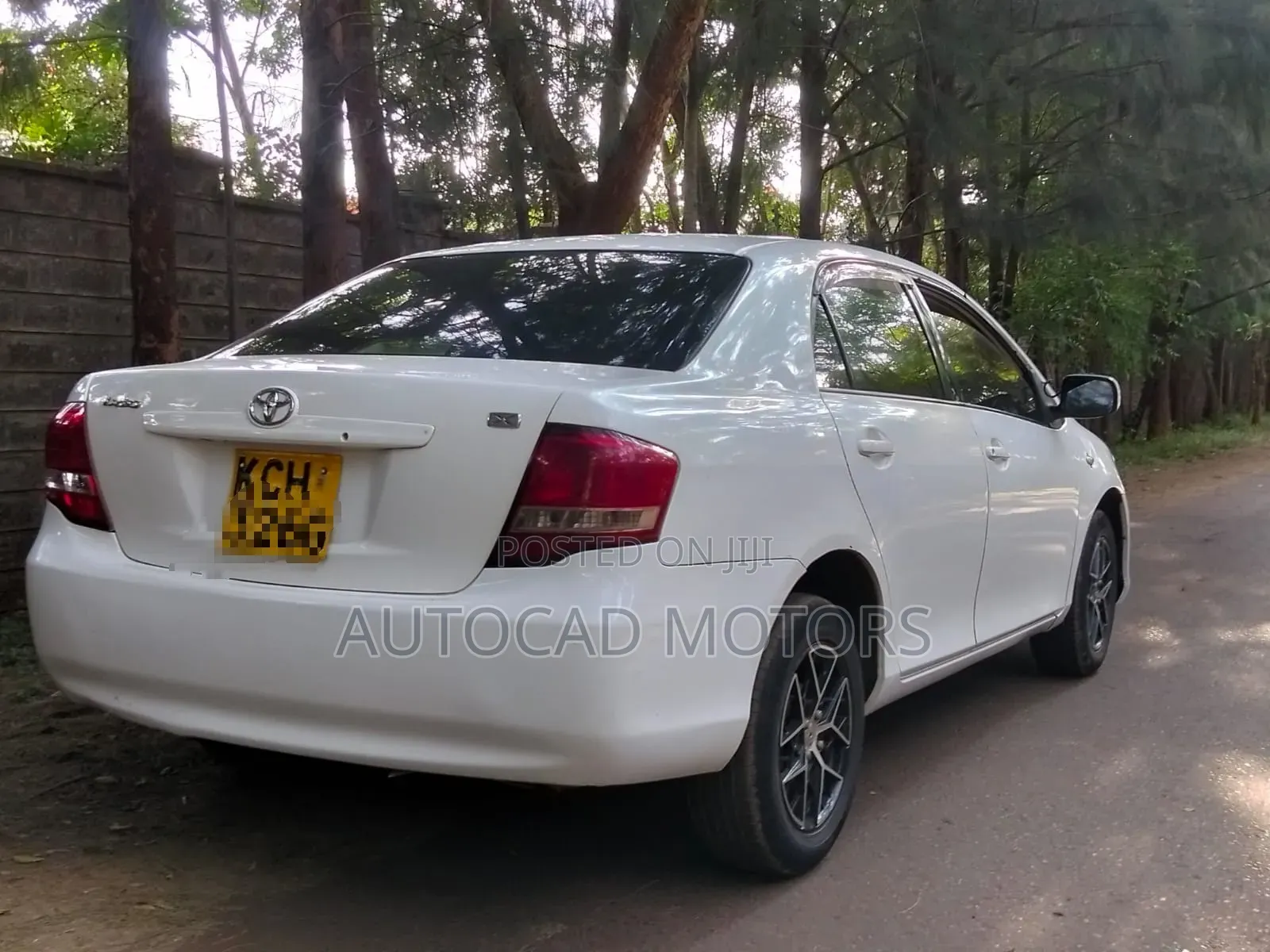 Toyota Axio 2009 White