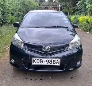 Toyota Vitz 2014 Black