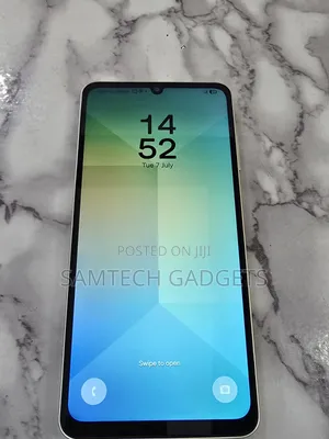 Samsung Galaxy A06 128 GB Green