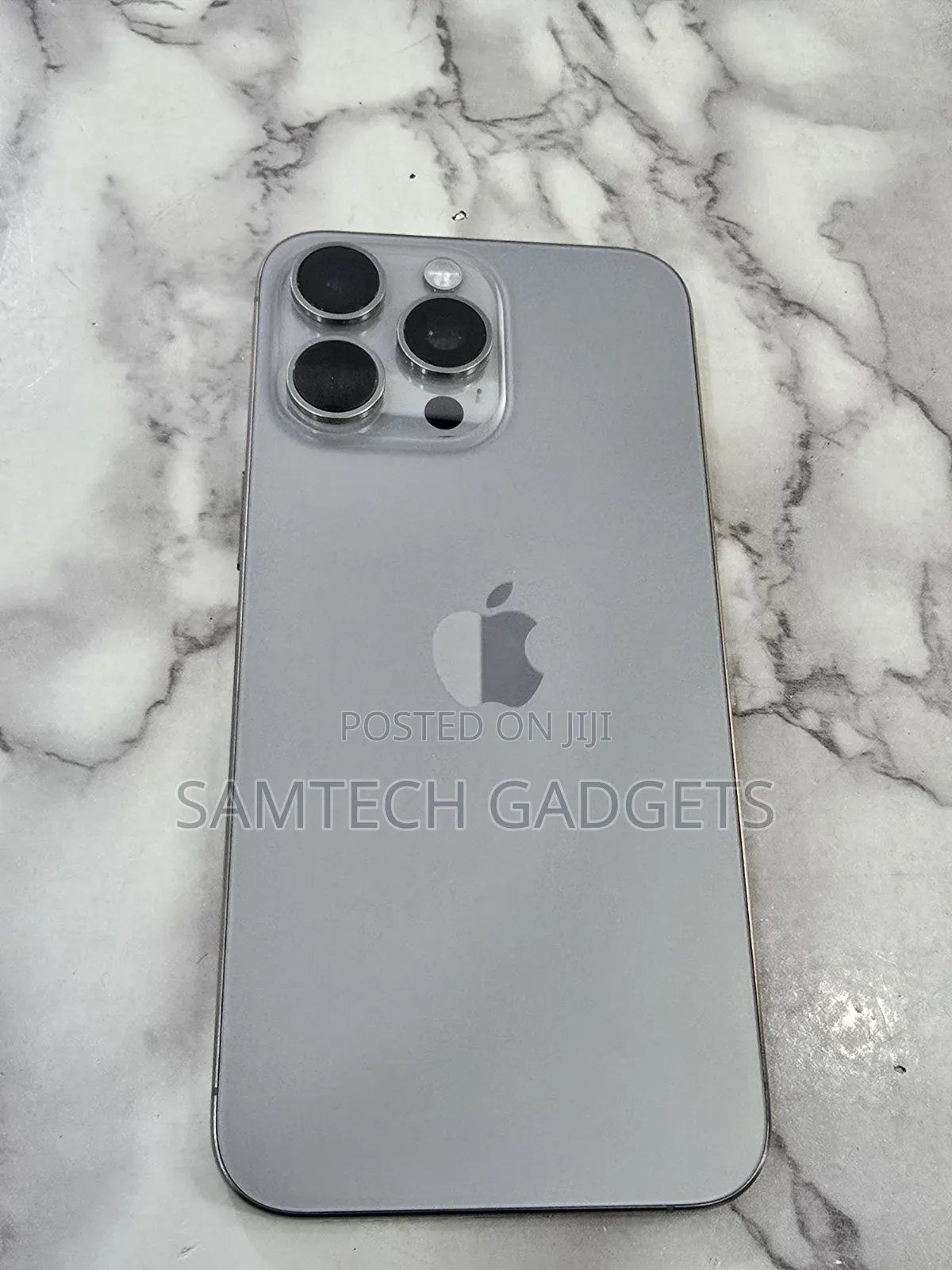 Apple iPhone 15 Pro Max 256 GB Gray