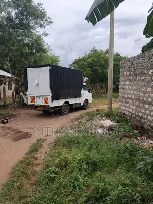 Nissan Vanette 2006 White