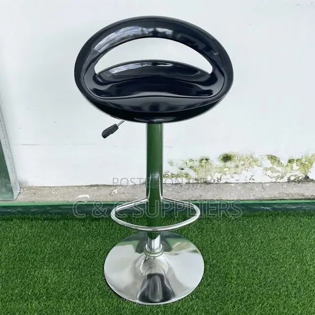 Plastic Face Lift Bar Stool