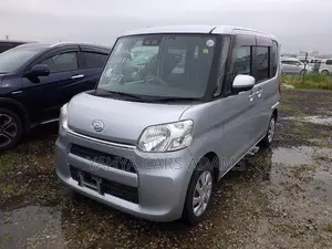 Daihatsu Tanto 660 FWD 2018 Silver