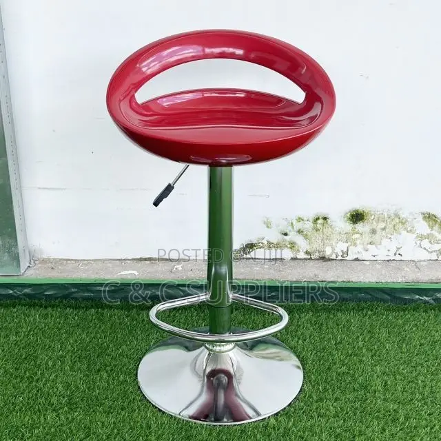 Plastic Face Lift Bar Stool