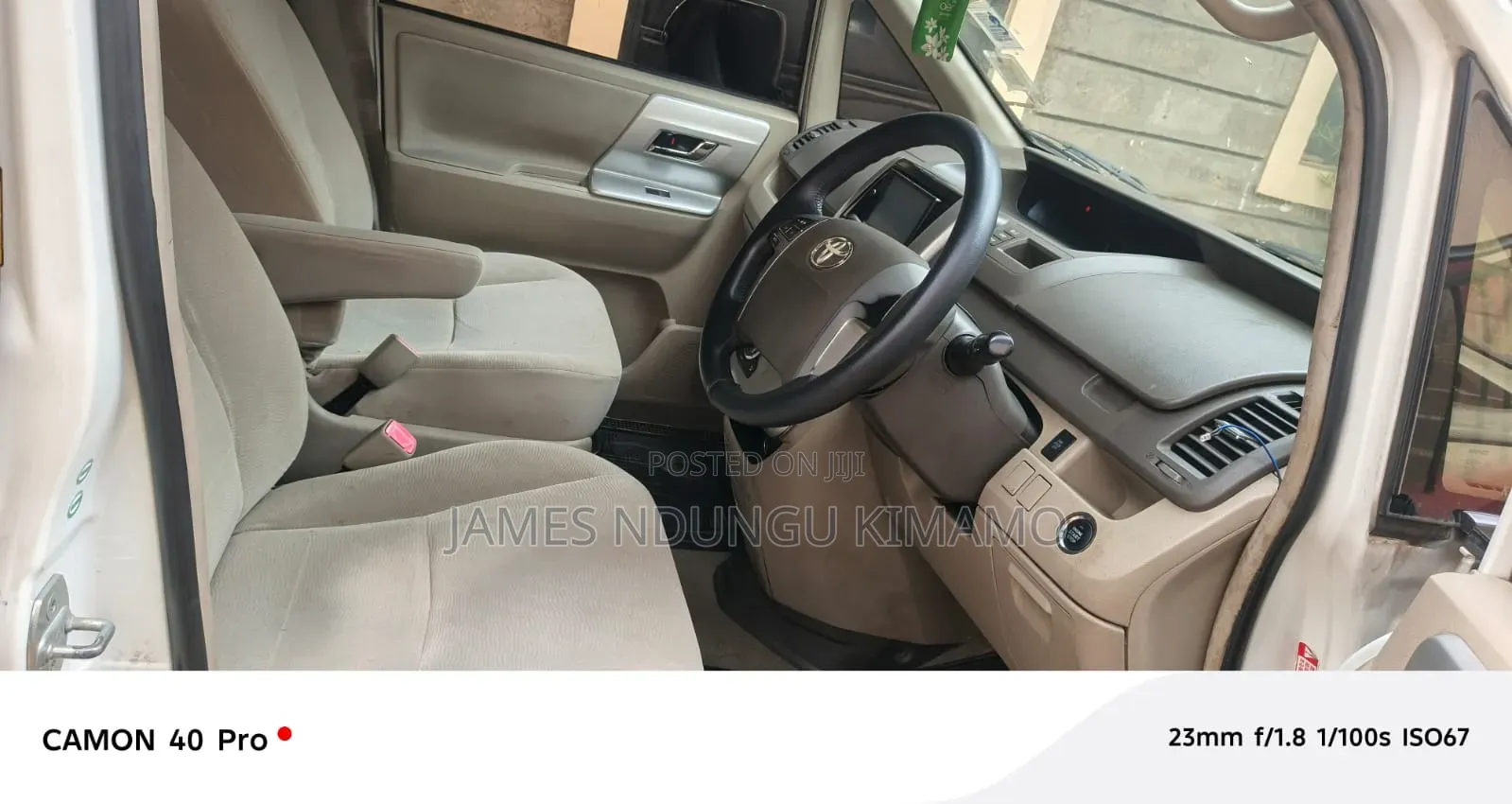 Toyota Noah 2012 White