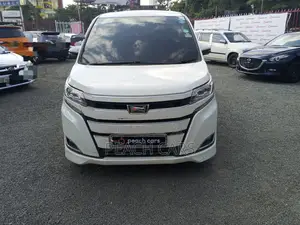 Toyota Noah 2019 White