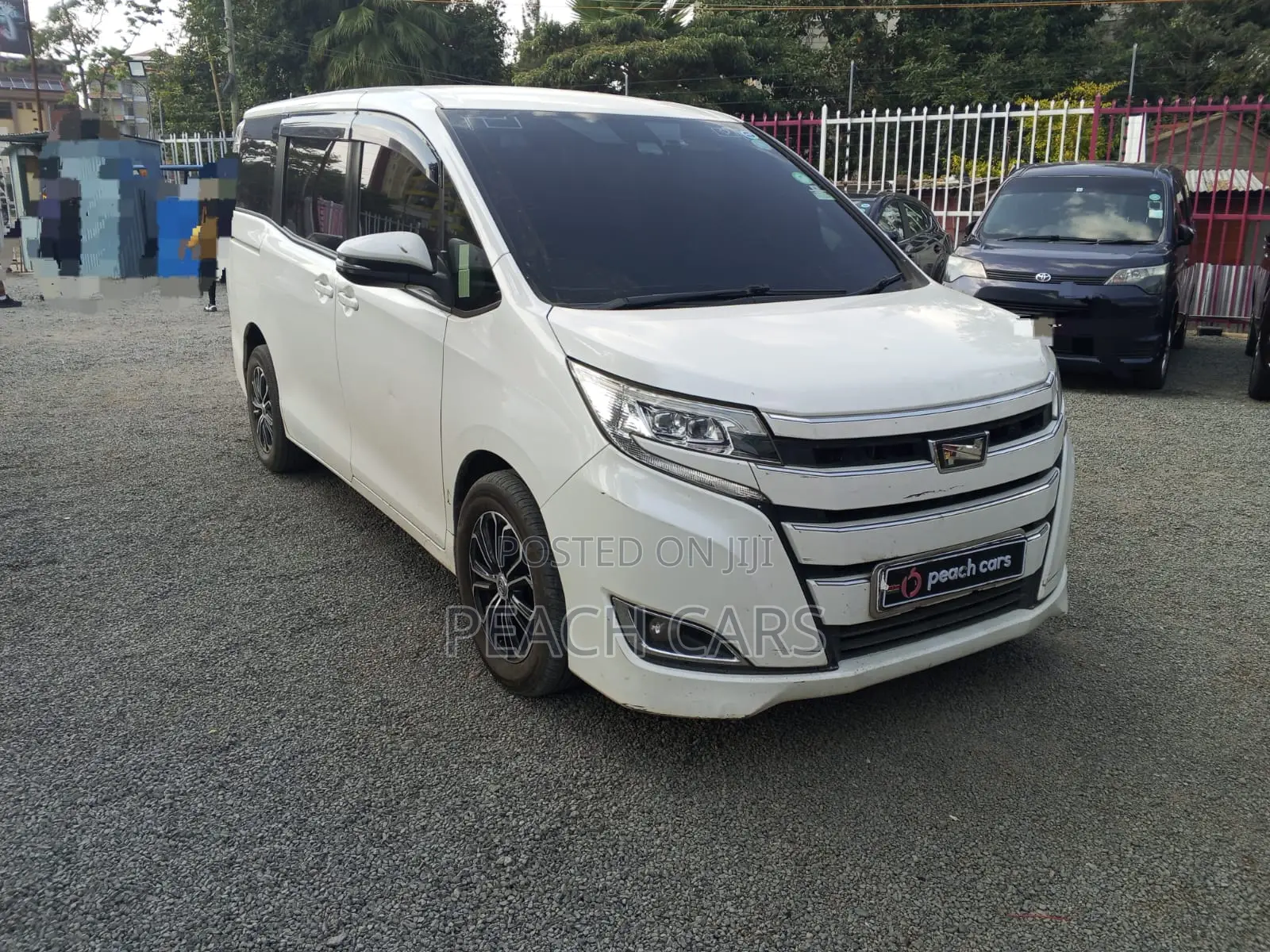 Toyota Noah 2019 White