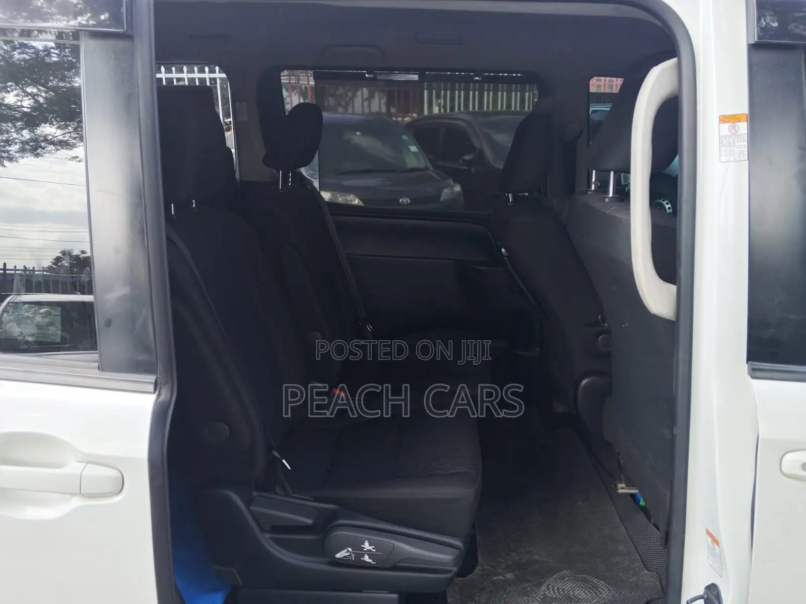 Toyota Noah 2019 White