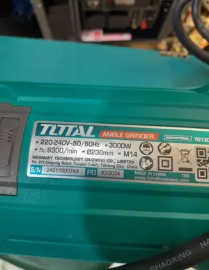 Total 9" Electric Angle Grinder 3000w