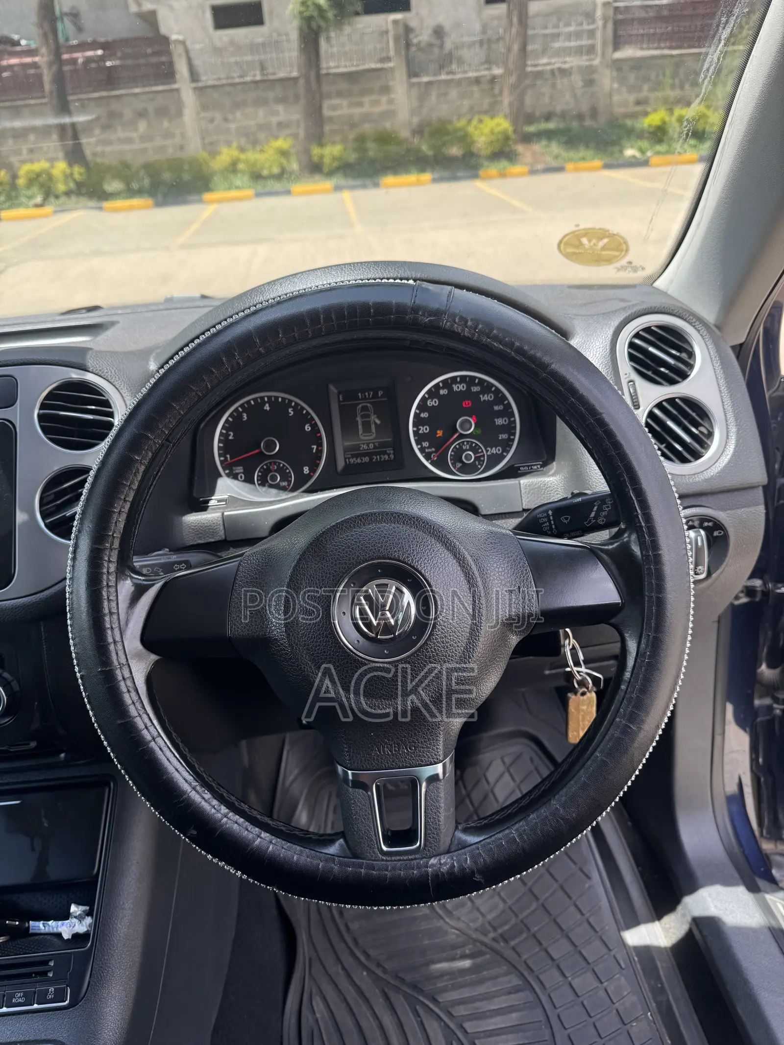 Volkswagen Tiguan 2011 Blue
