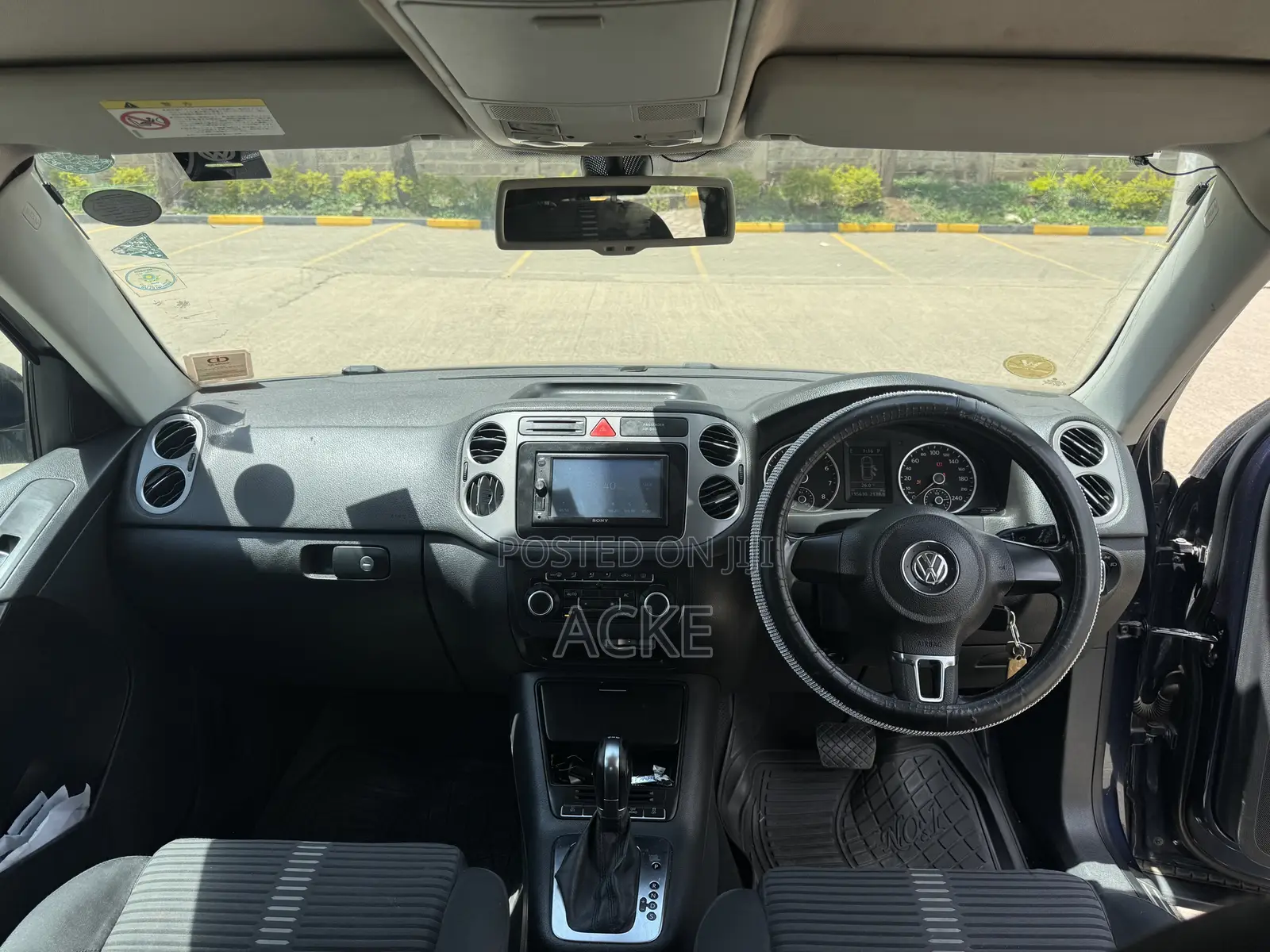 Volkswagen Tiguan 2011 Blue