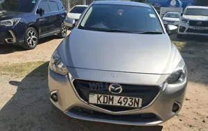 Mazda Demio 2016 Silver