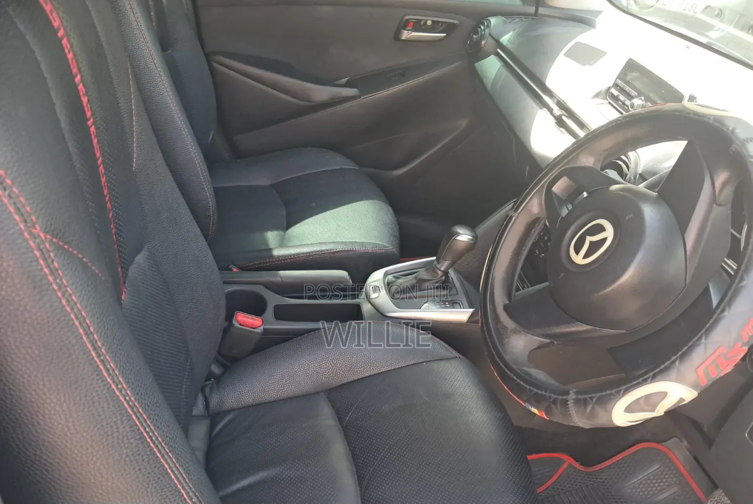 Mazda Demio 2016 Silver