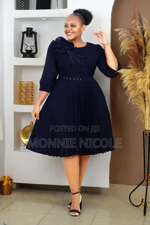 Fashion Beautiful Pleated Round Navy Blue Dress.