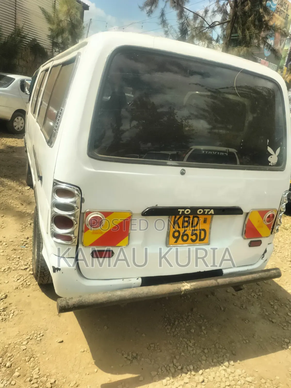 Toyota HiAce 2002 White