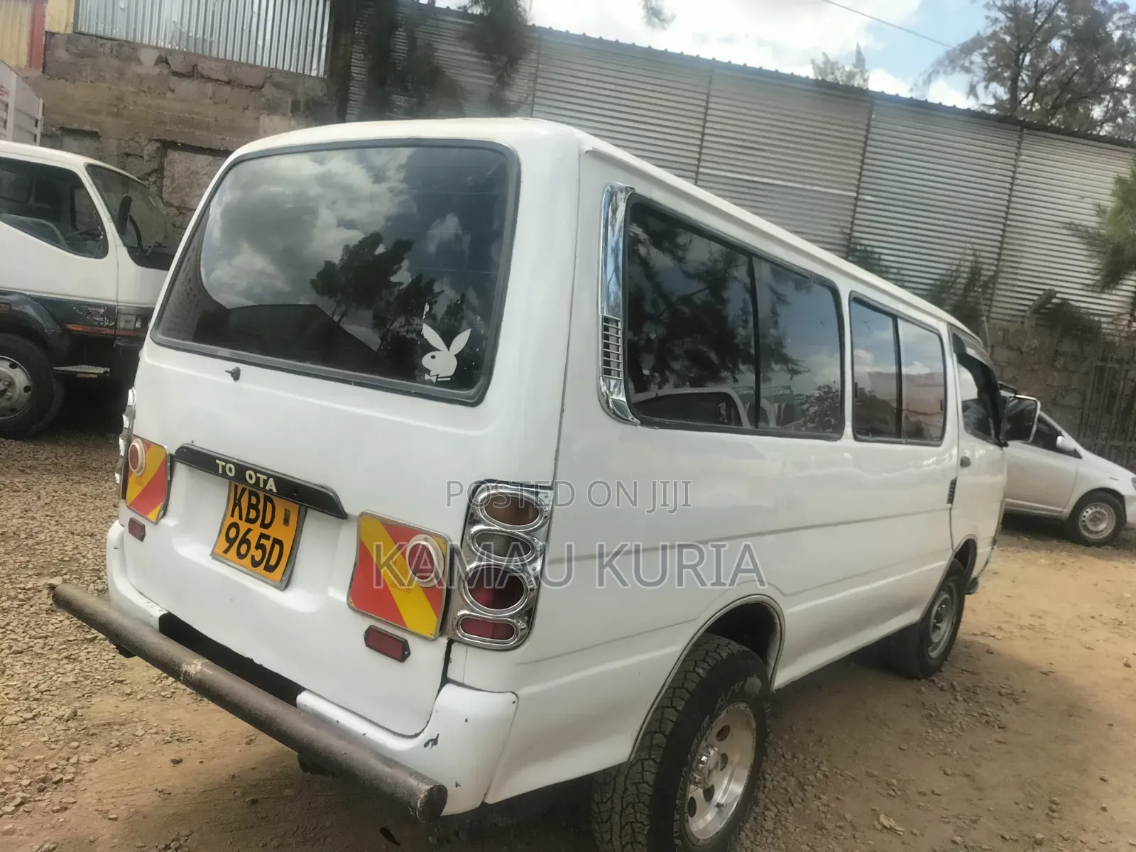 Toyota HiAce 2002 White