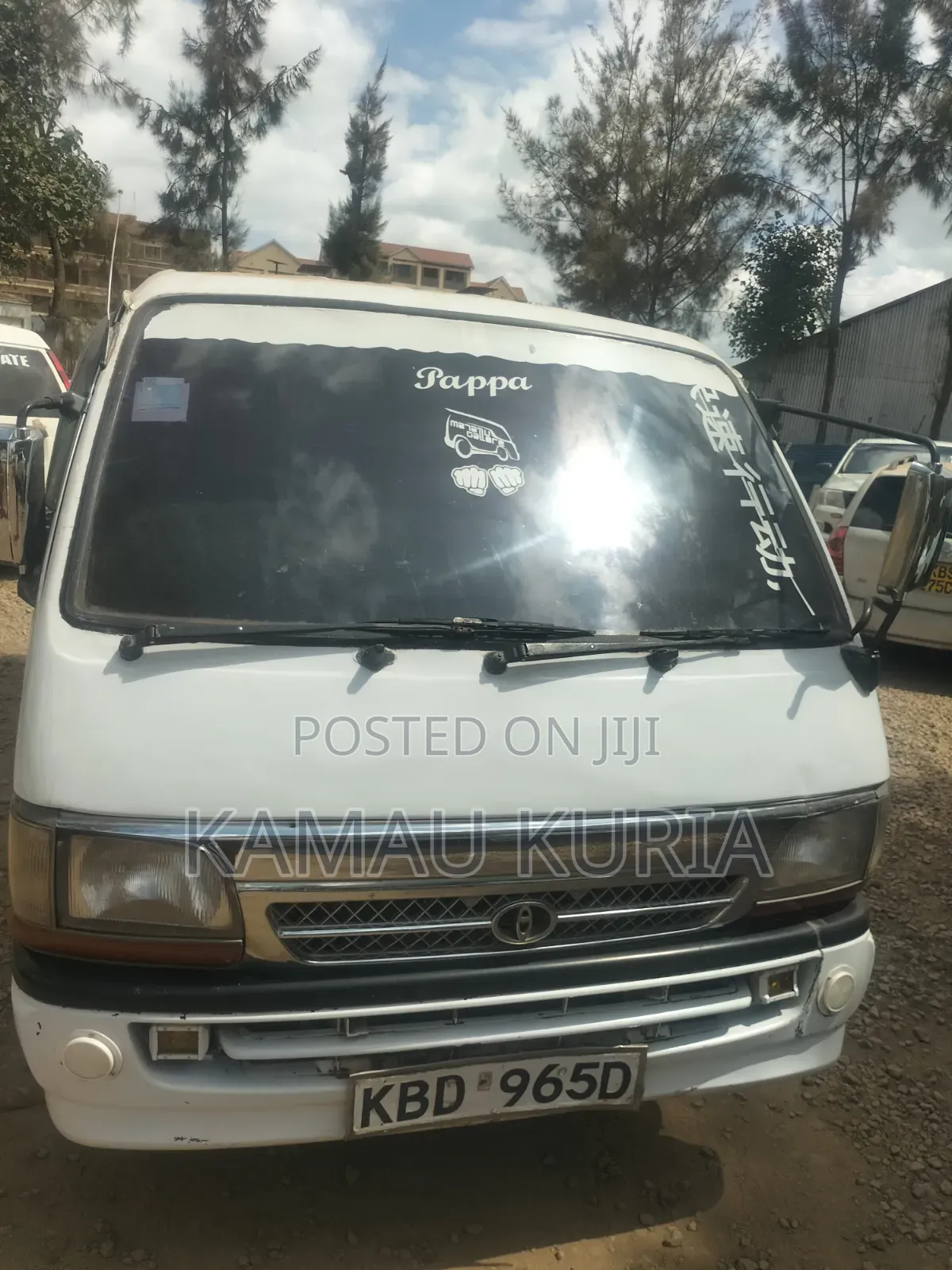 Toyota HiAce 2002 White