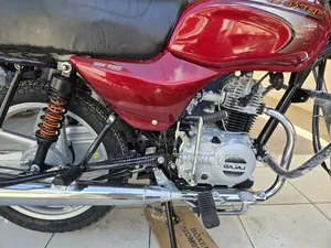 New Bajaj Boxer 100 2026 Red