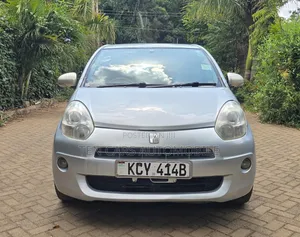 Toyota Passo 2012 Silver