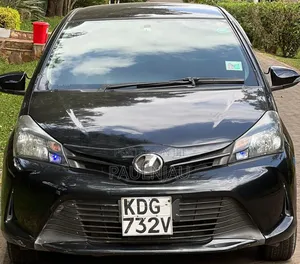 Toyota Vitz 2015 Black