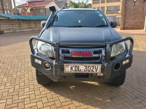 Isuzu D-MAX 2015 Black