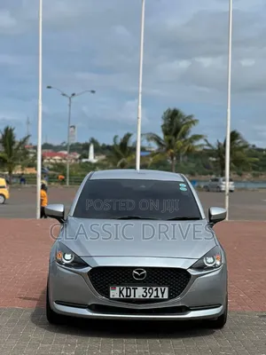 Mazda 2 2018 Silver