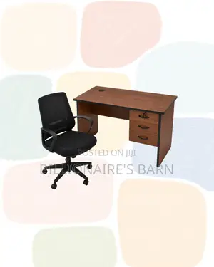 Compact 1m Desk and Mid-Back Ergonomic Mesh Chair for Study Sessions