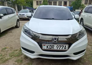 Honda Vezel 2017 White