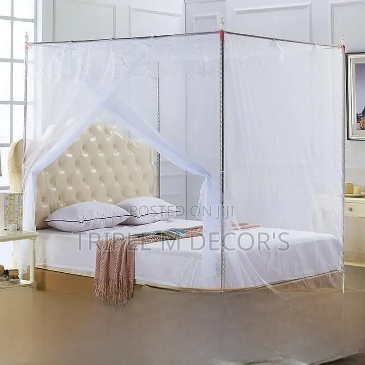 White 4 Stand Mosquito Net