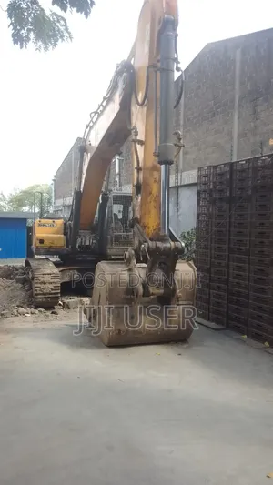 34 Ton Excavator For Hire