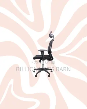 Practical Black Mesh Chair With Nylon Base for Home Office Use