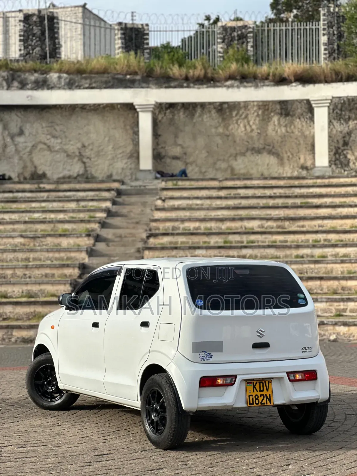 Suzuki Alto 2018 White