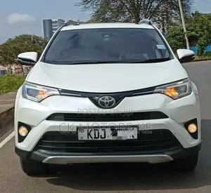 Toyota RAV4 2016 White