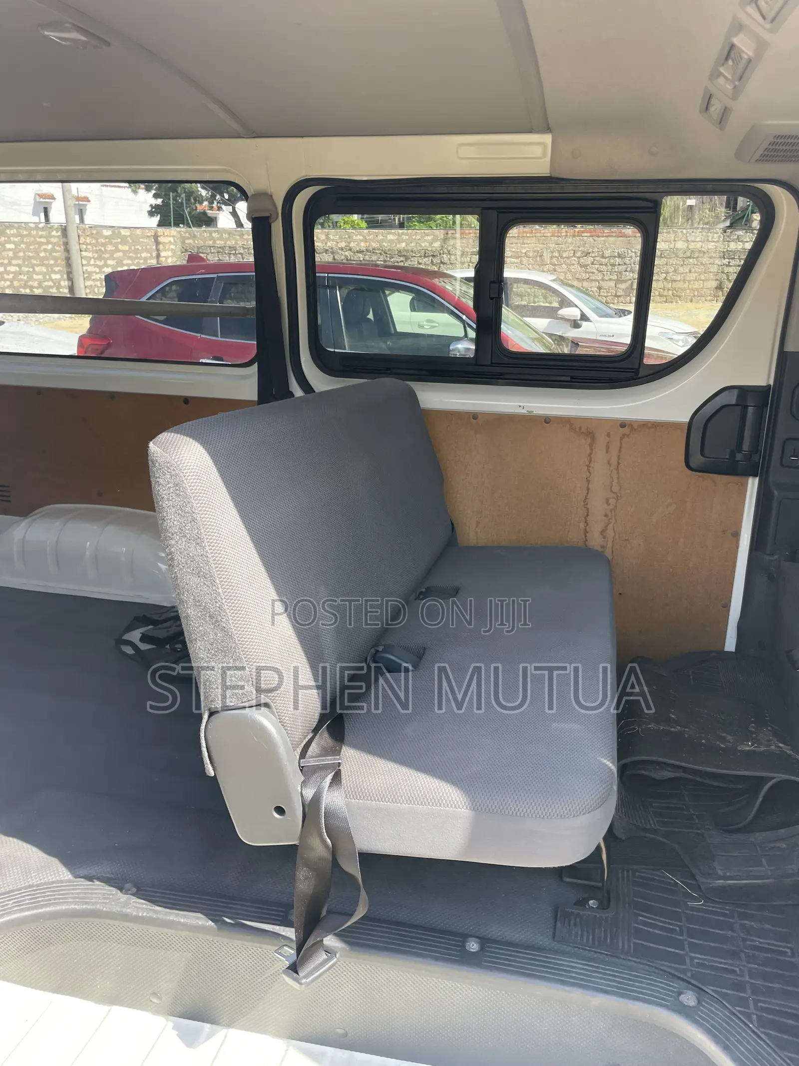 Toyota HiAce 2019 White