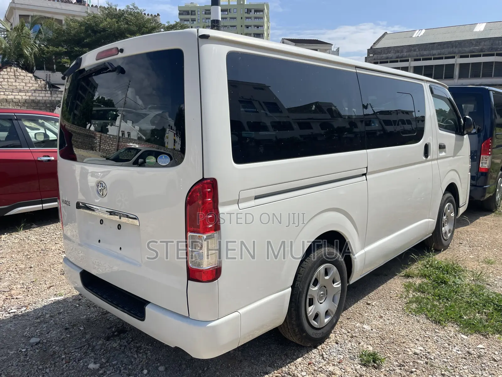 Toyota HiAce 2019 White