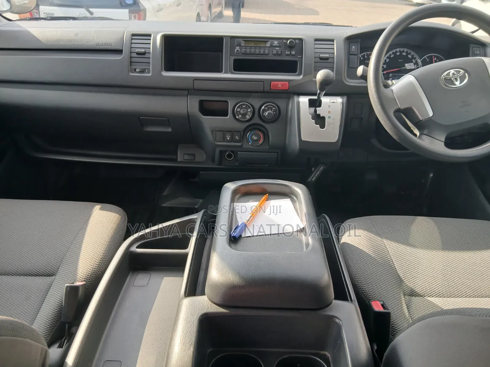 Toyota Grand HiAce 2019 White