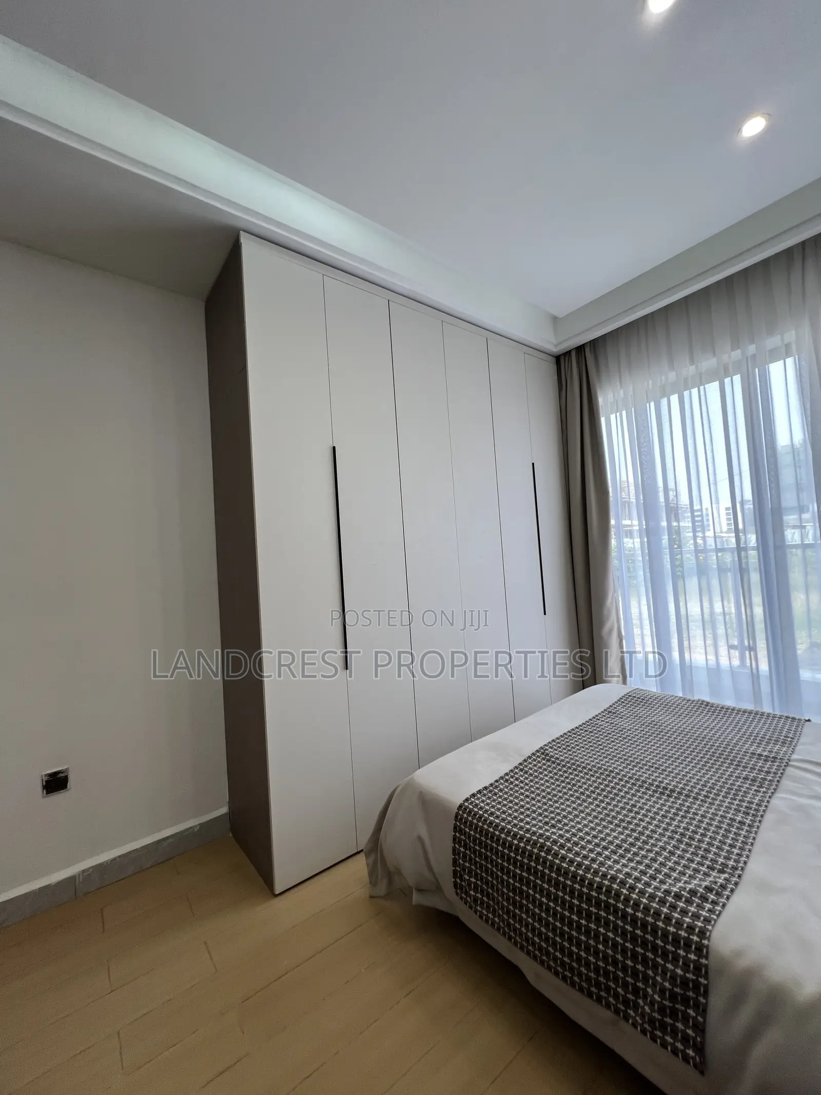 Studio Apartment in Roysambu for sale