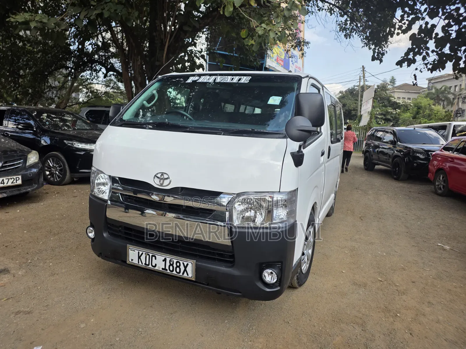 Toyota HiAce 2015 White