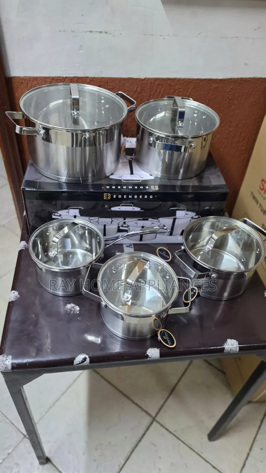 10 Pieces Stainless Cookware Set. Induction Enabled