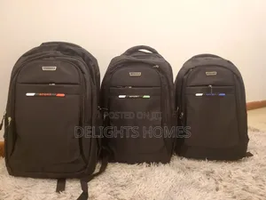Large Capacity Multi Layer Backpack/_Sal
