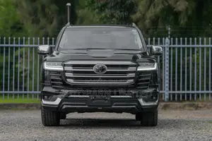 Toyota Land Cruiser 2023 Black