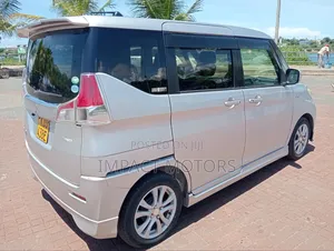 Mitsubishi Delica 2016 Silver