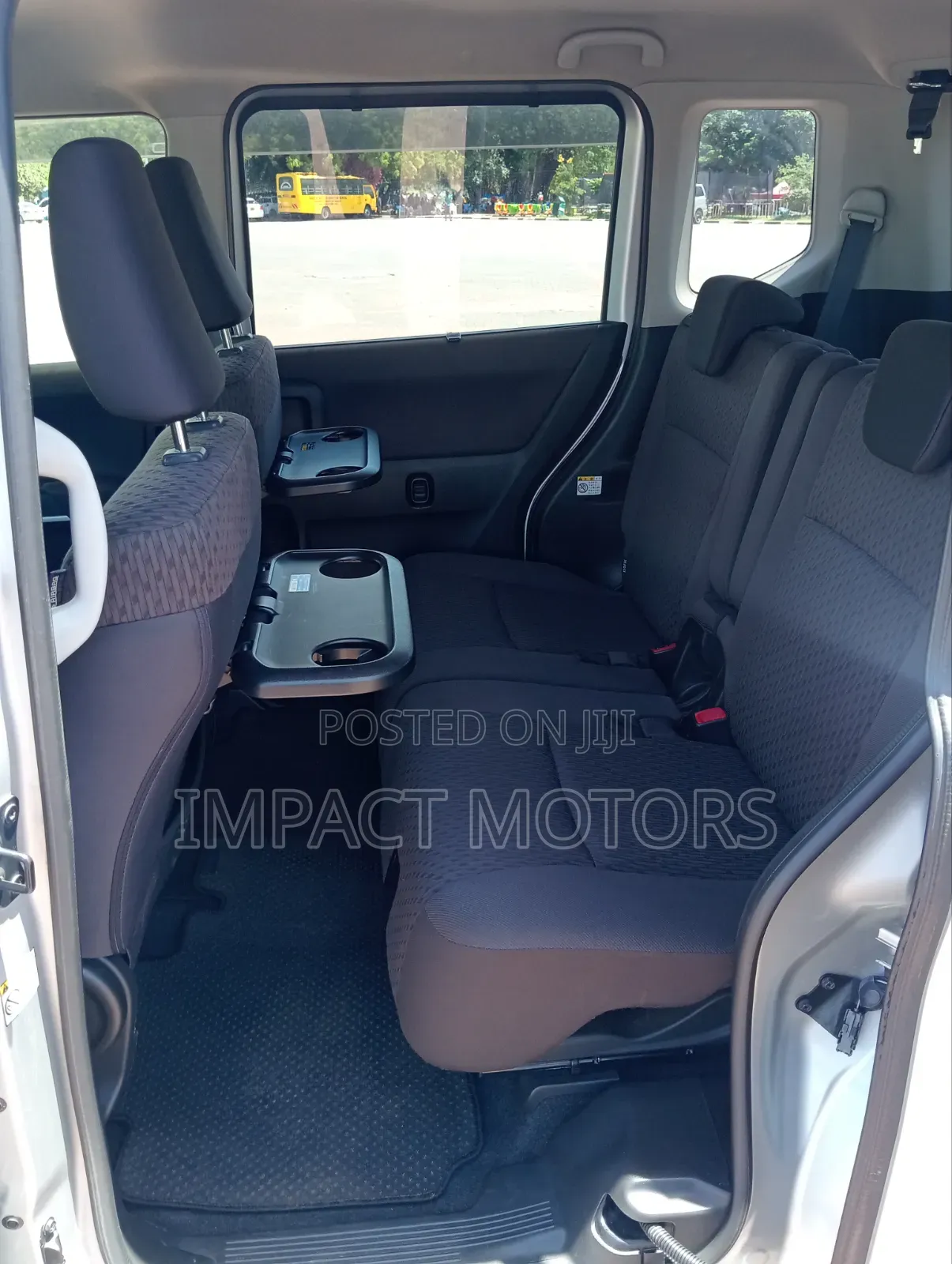 Mitsubishi Delica 2016 Silver