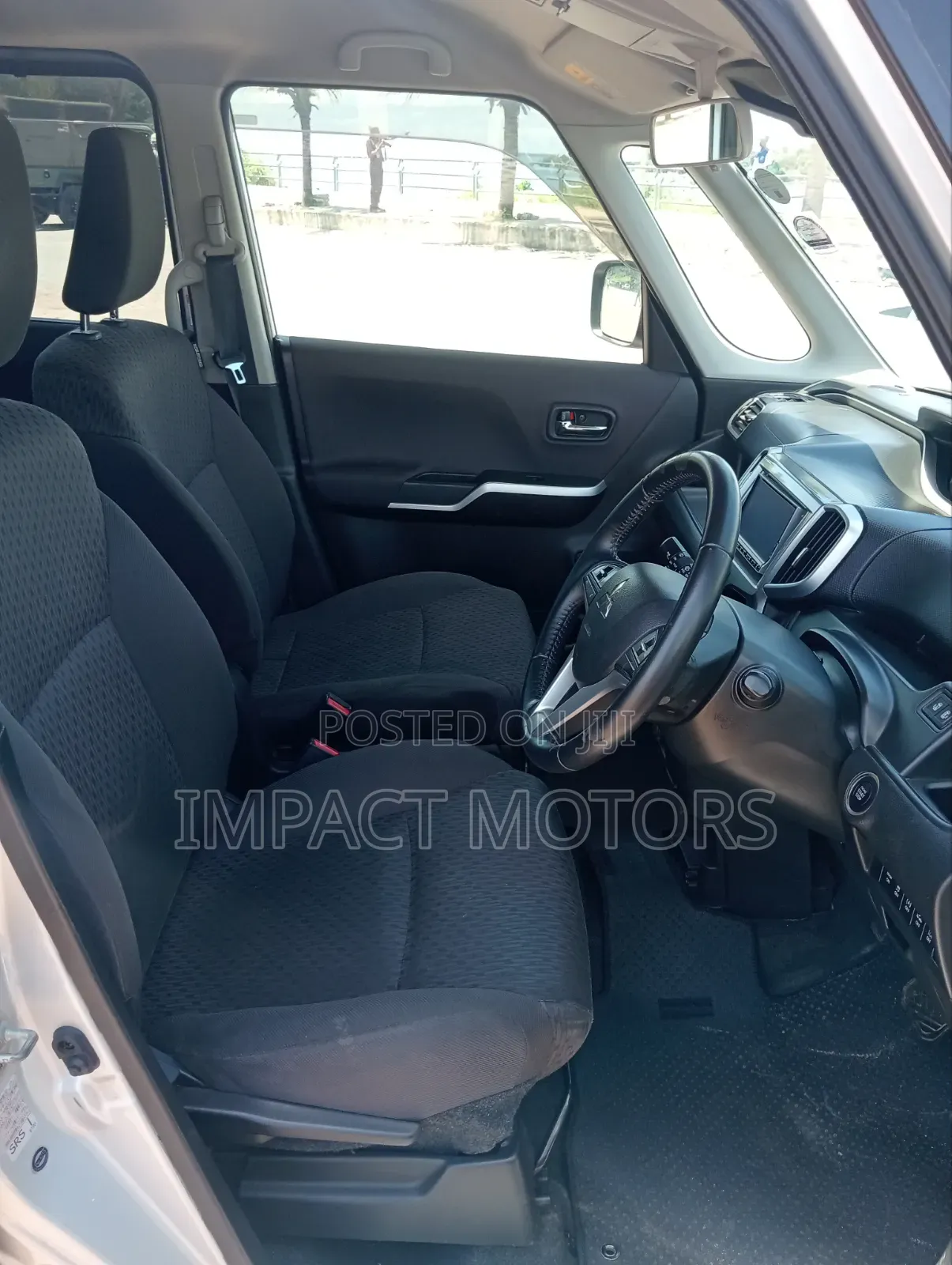 Mitsubishi Delica 2016 Silver