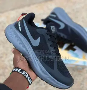 Nike Air Zoom Runner/ Gym Sneakers